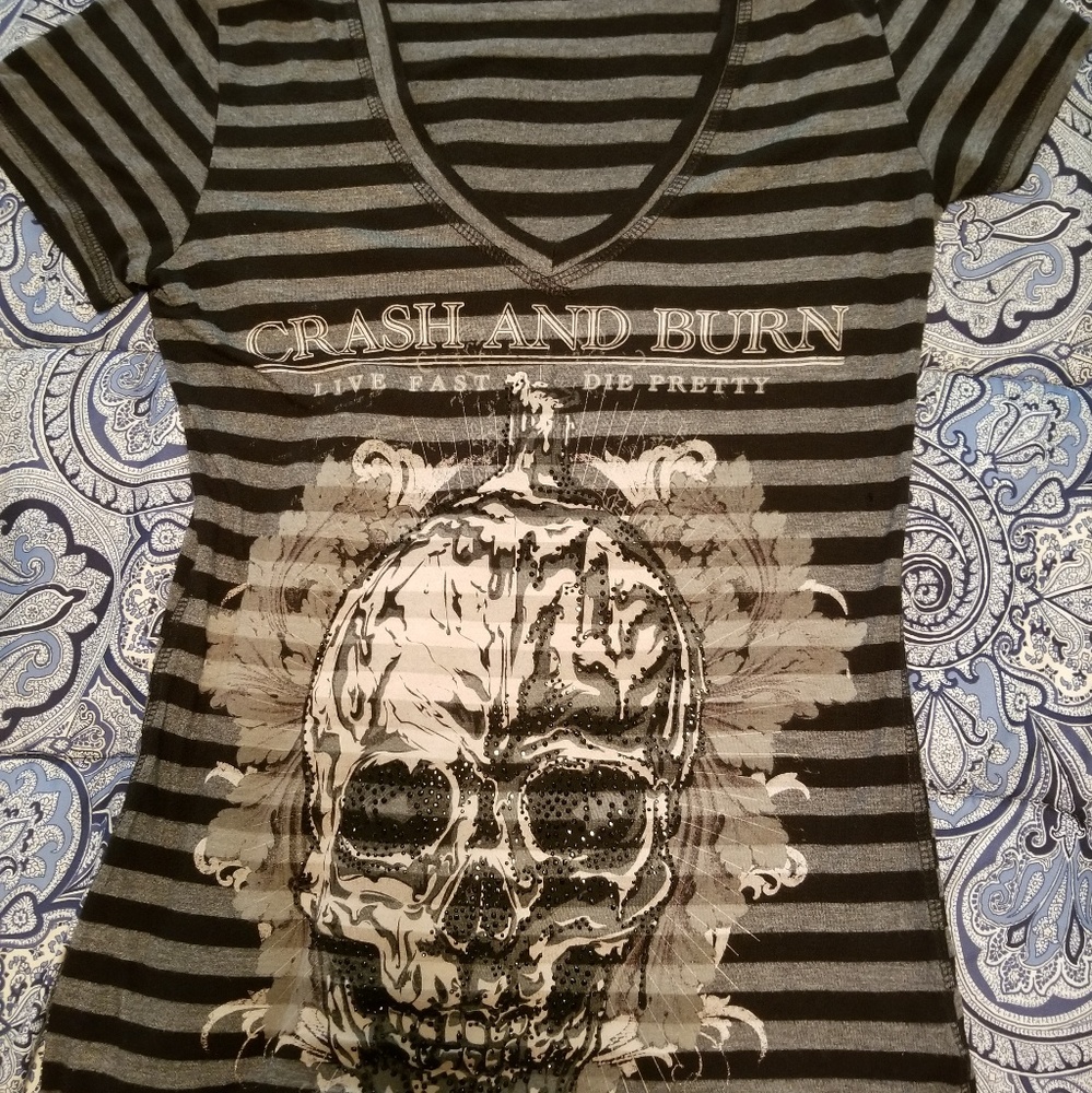 Rhinestone V-neck t-shirt